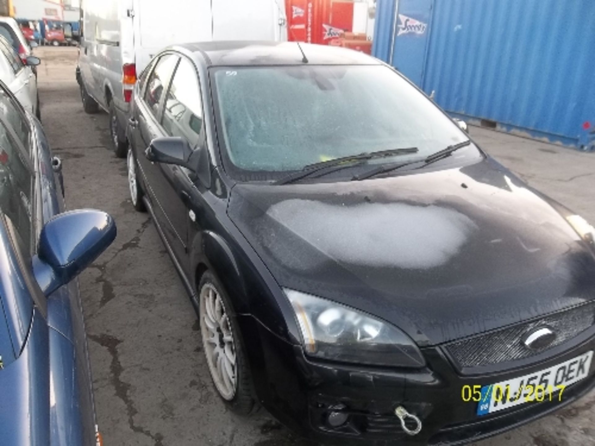 Ford Focus Titanium - NJ55 OEK Date of registration: 20.09.2005 1999cc, petrol, manual, black - Image 2 of 4