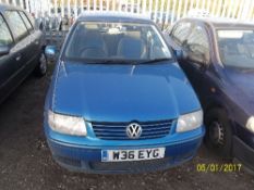 Volkswagen Polo S - W36 EYG Date of registration: 30.06.2000 1400cc, petrol, manual, blue Odometer