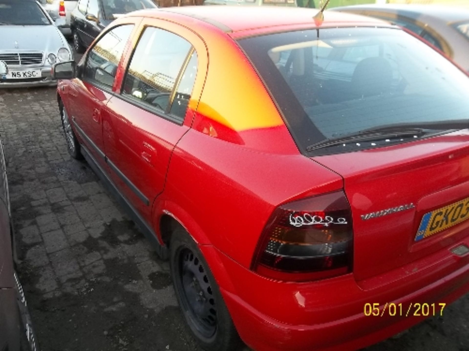 Vauxhall Astra SXI 16V - GK03 XGV Date of registration: 01.03.2003 1598cc, petrol, manual, red - Image 4 of 4