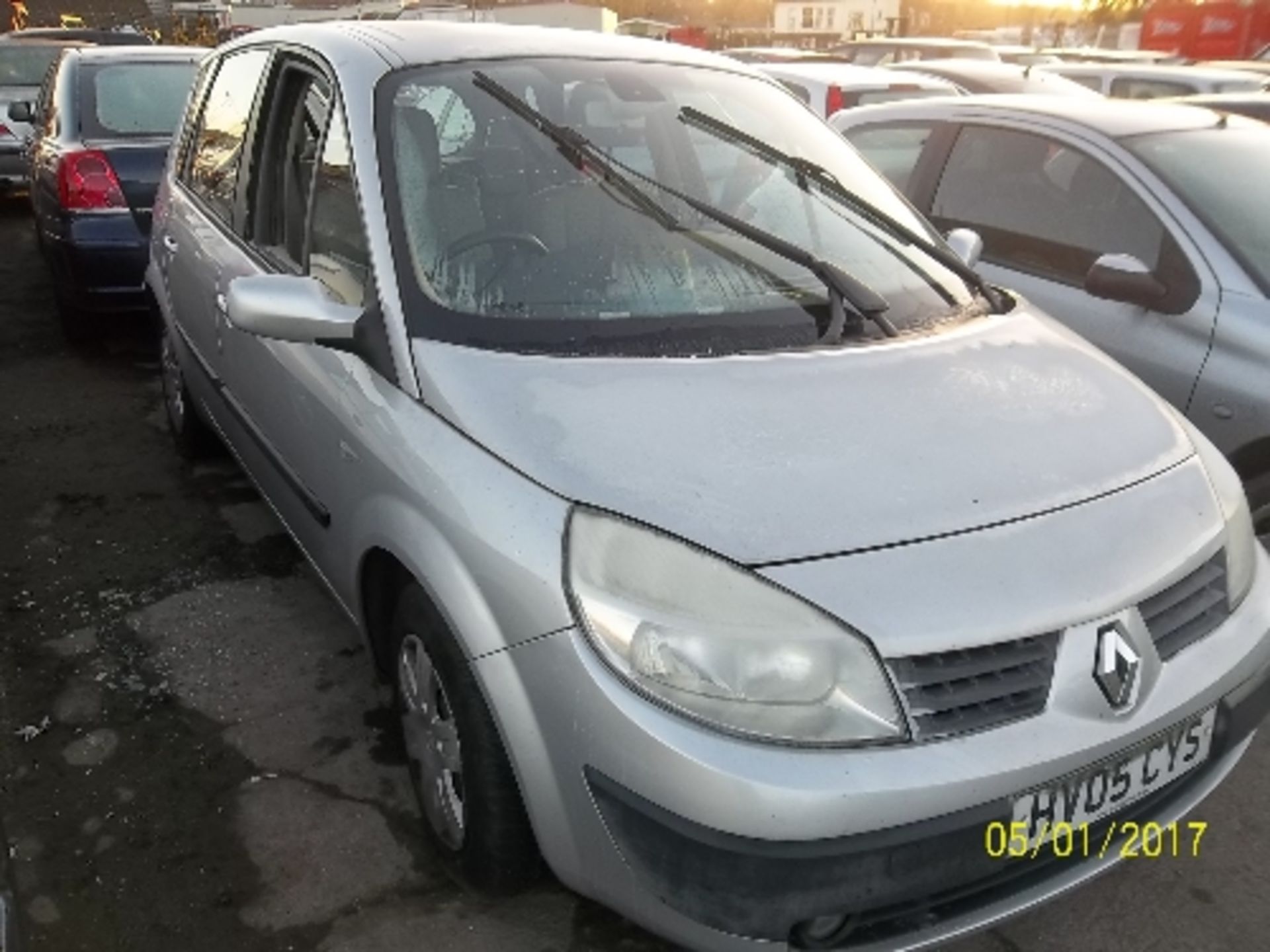 Renault Scenic Expression 16V - HV05 CYS Date of registration: 29.03.2005 1598cc, petrol, manual, - Image 2 of 4