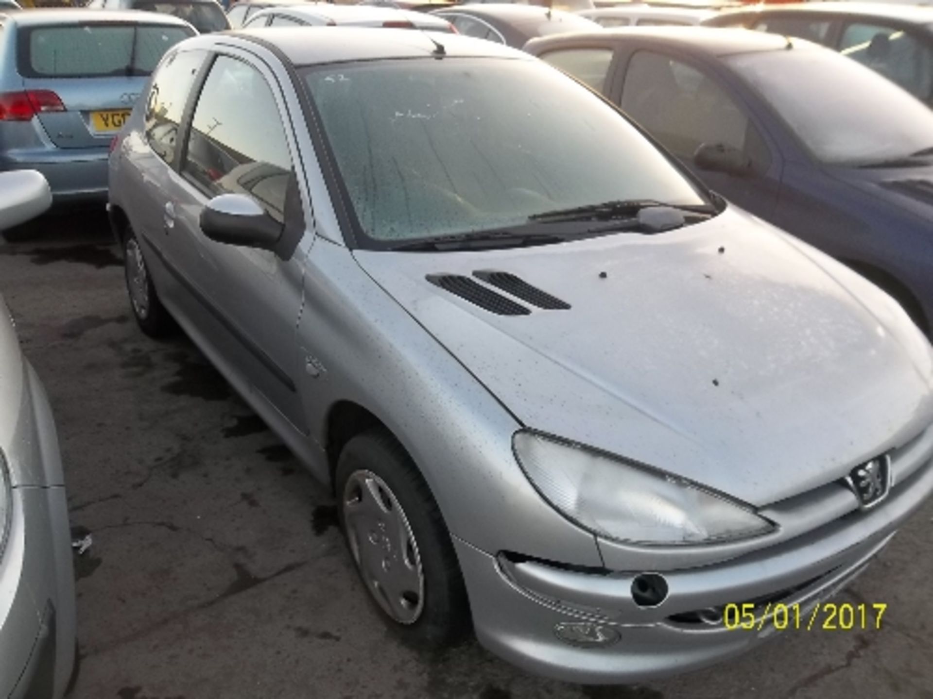 Peugeot 206 Look - BN02 UKC Date of registration: 20.06.2002 1360cc, petrol, manual, silver Odometer - Image 2 of 4