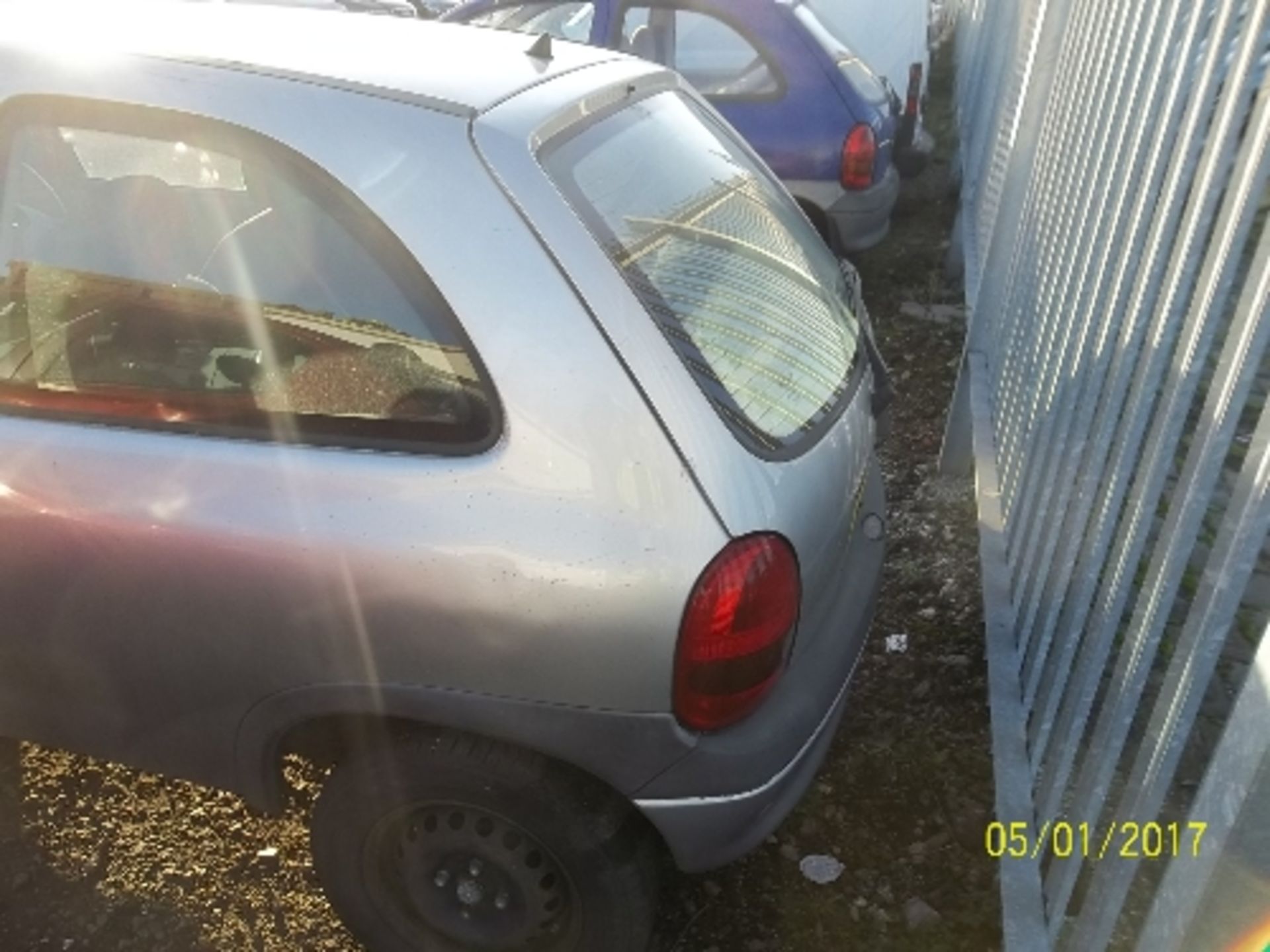 Vauxhall Corsa Club 12V - W883 SBH Date of registration: 07.03.2000 973cc, petrol, manual, silver - Image 3 of 5