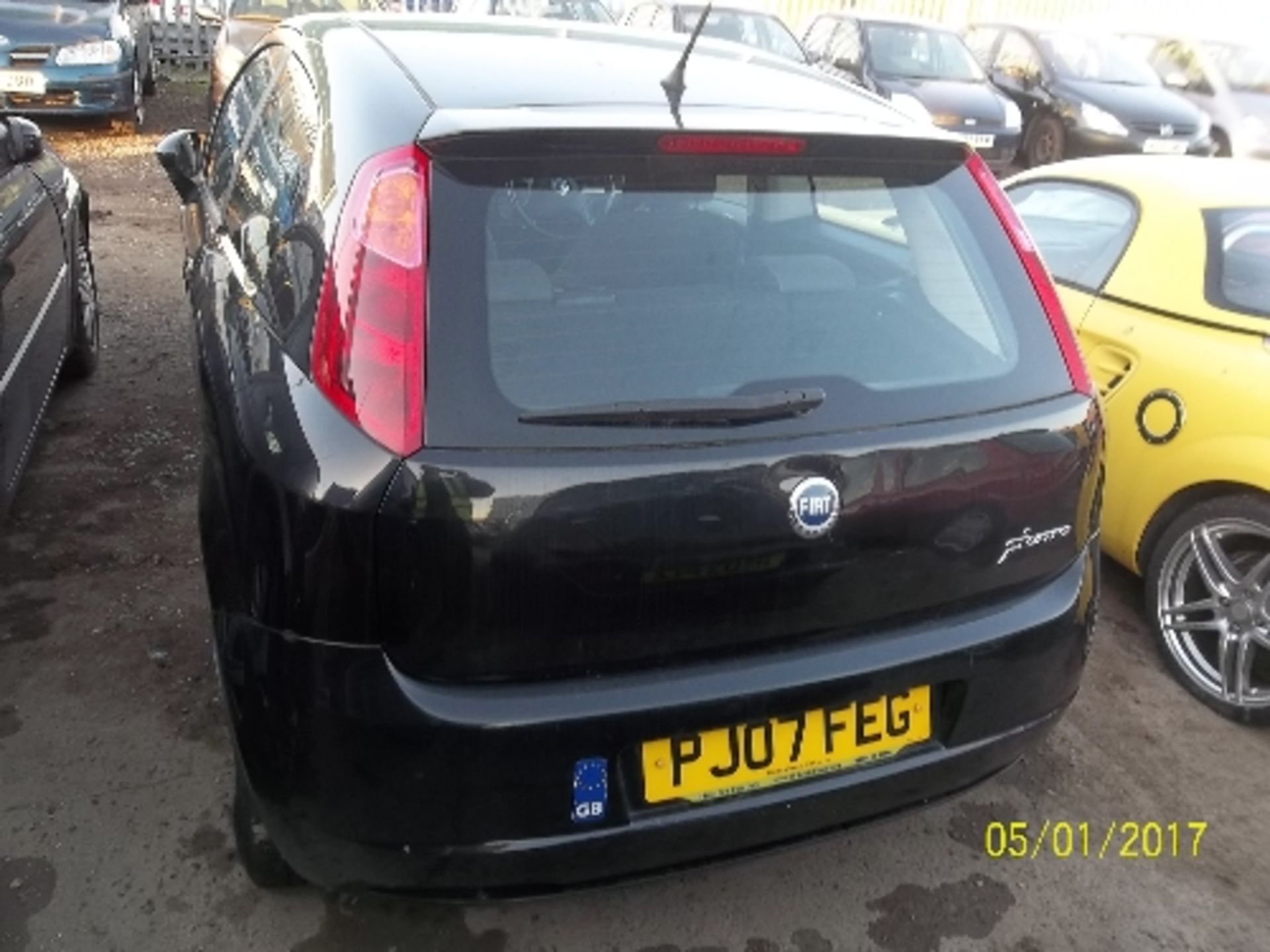 Fiat Grande Punto Dynamic - PJ07 FEG Date of registration: 26.04.2007 1368cc, petrol, manual, - Image 3 of 4