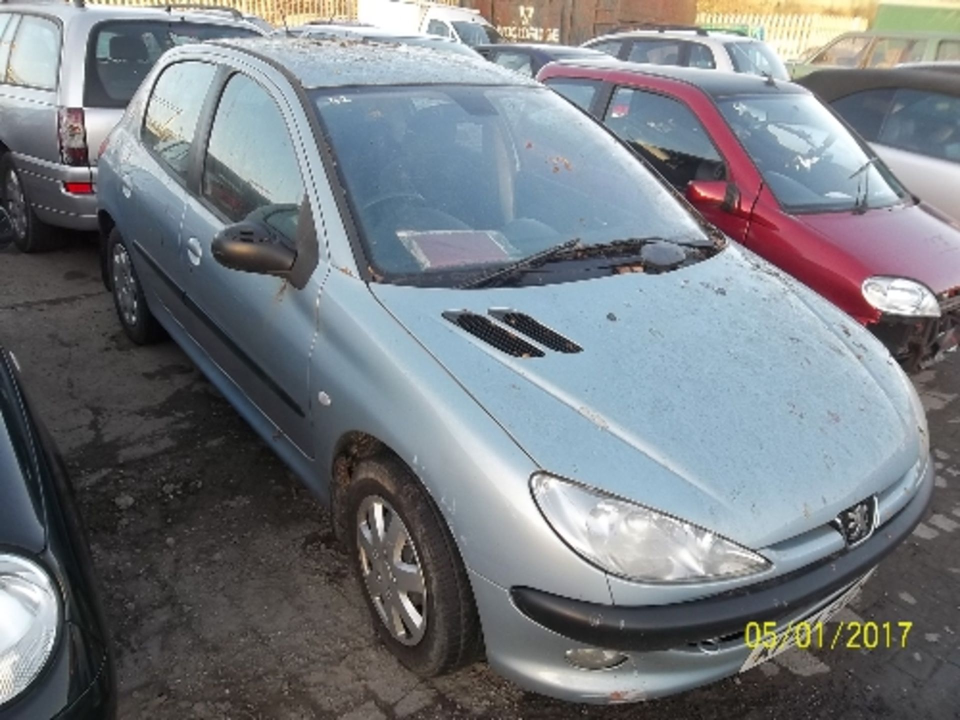 Peugeot 206 SE - KP54 SKDDate of registration: 22.10.20041587cc, petrol, manual, silverOdometer - Image 2 of 5