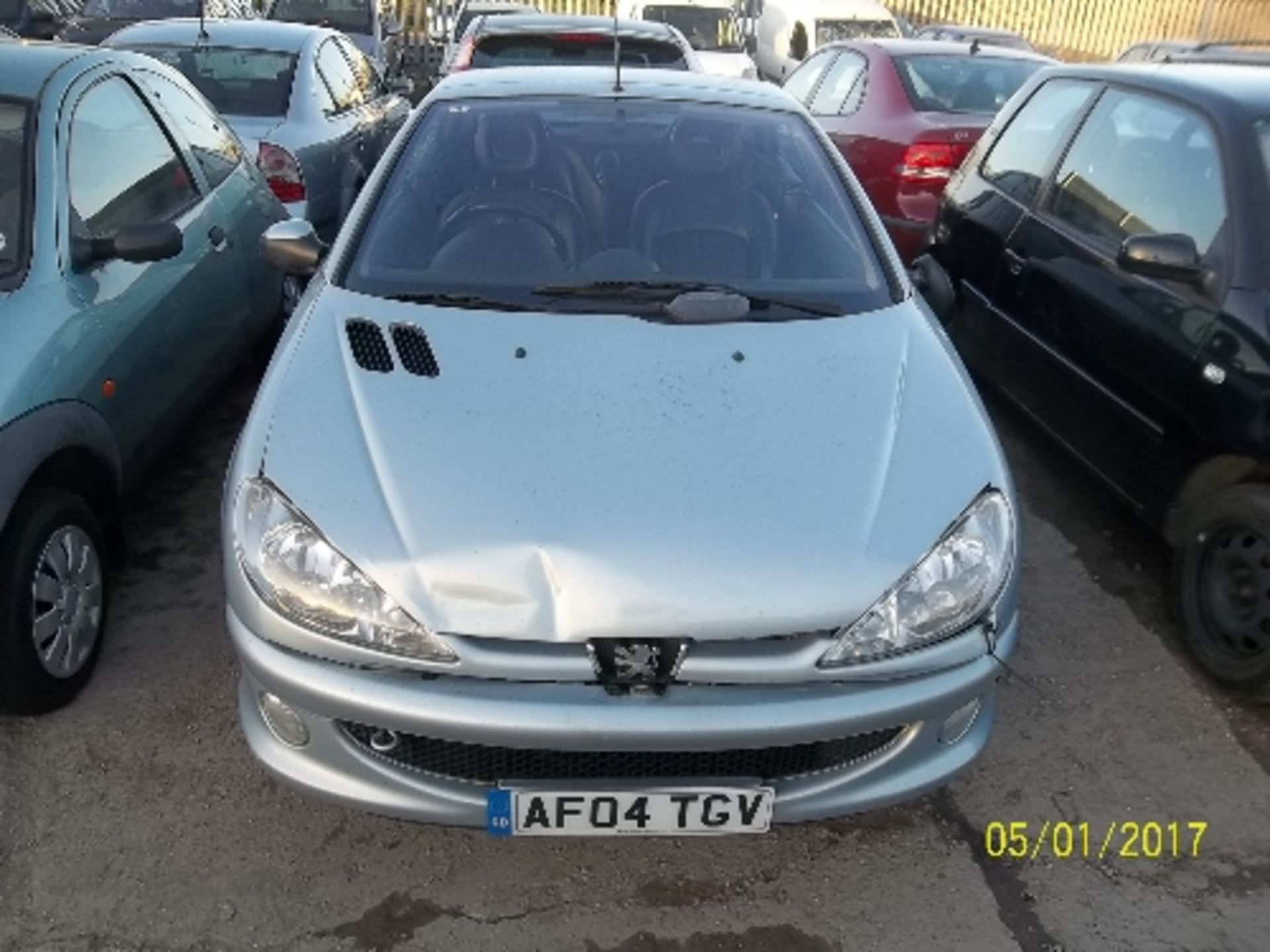 Peugeot 206 Allure Coupe - AF04 TGVDate of registration: 20.03.20041587cc, petrol, manual,