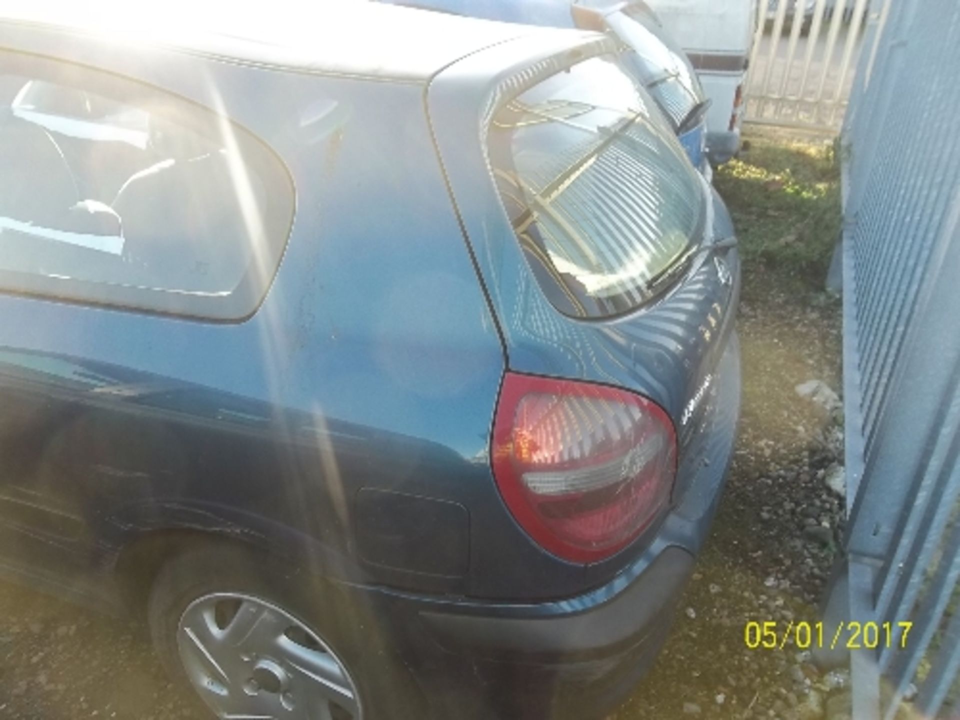 Nissan Almera E - PF51 ZBD Date of registration: 13.02.2002 1497cc, petrol, manual, blue Odometer - Image 3 of 5