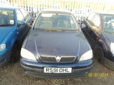 Vauxhall Astra LS 8V - R591 DHL Date of registration: 30.04.1998 1598cc, petrol, manual, blue