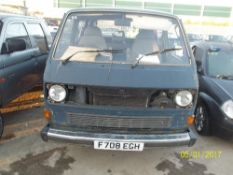 Volkswagen Transporter 78PS Minibus - F708 EGHDate of registration: 05.09.19881915cc, petrol,