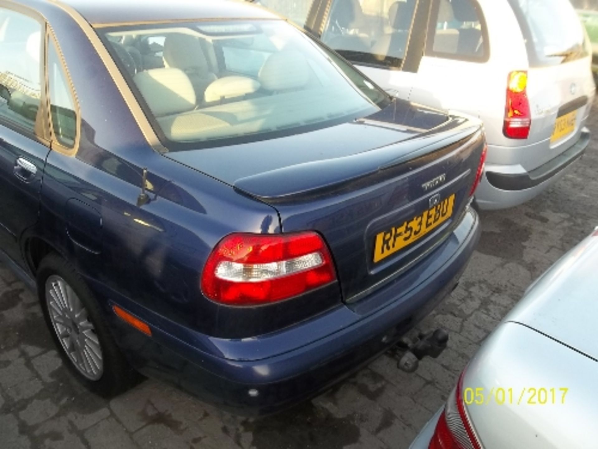 Volvo S40 Sport Lux - RF53 EBUDate of registration: 26.09.20031948cc, petrol, 5 speed automatic, - Image 3 of 4