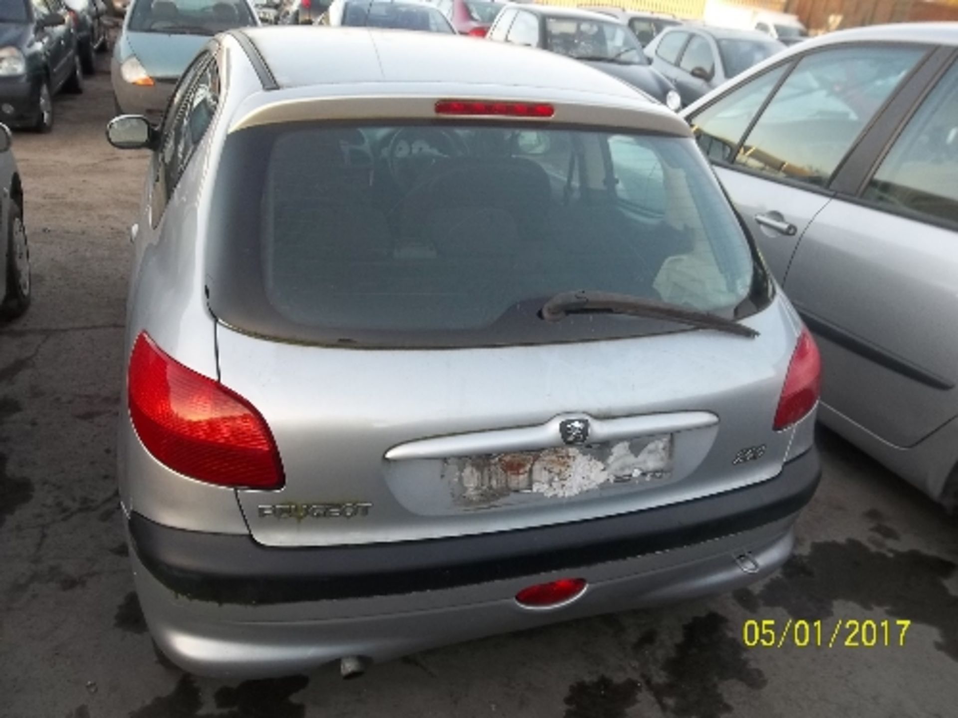 Peugeot 206 Look - BN02 UKC Date of registration: 20.06.2002 1360cc, petrol, manual, silver Odometer - Image 3 of 4