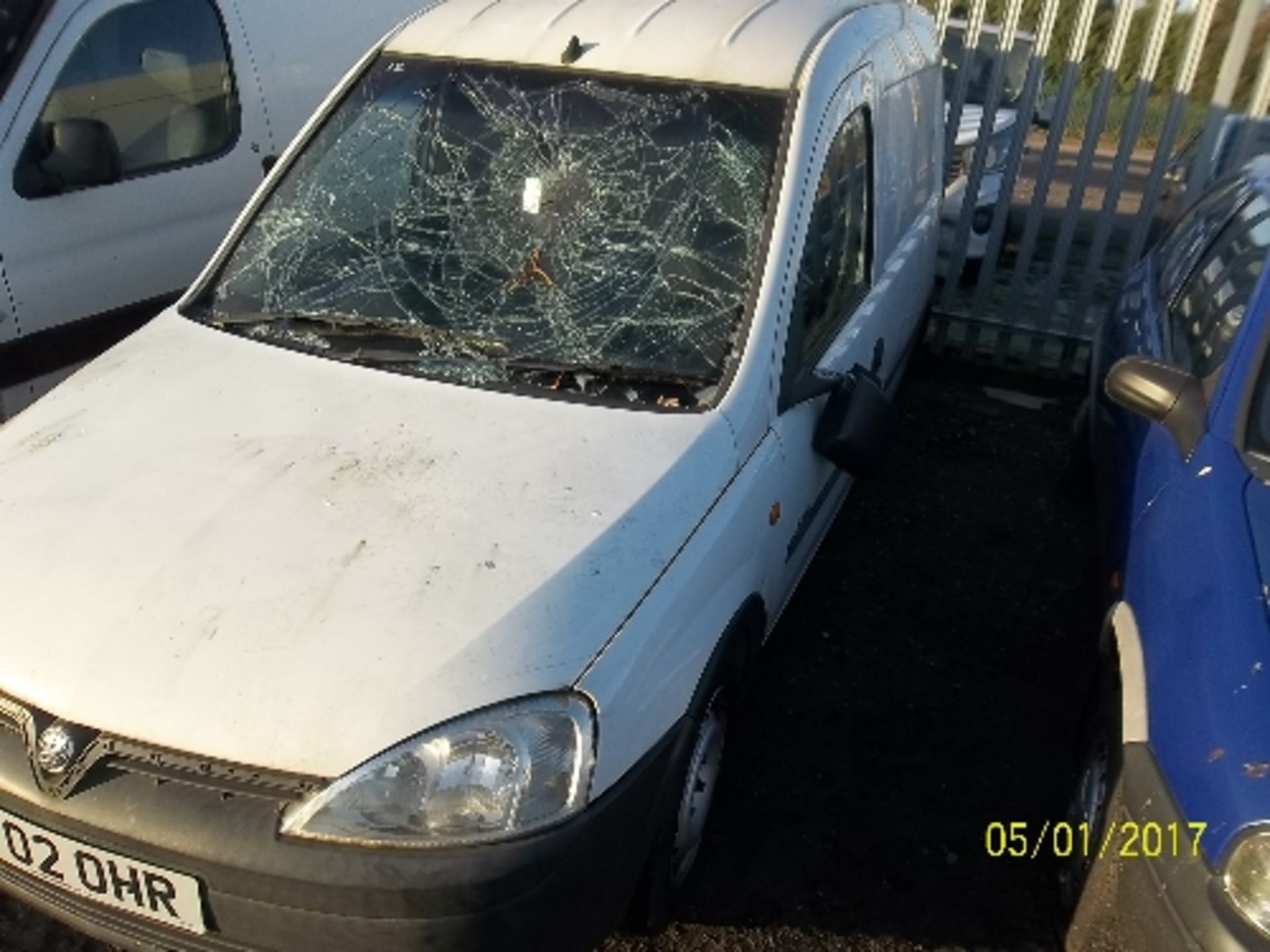 Vauxhall Combo 1700 LPG Car Derived Van - WP02 OHR Date of registration: 19.07.2002 1598cc, gas bi - Image 5 of 5