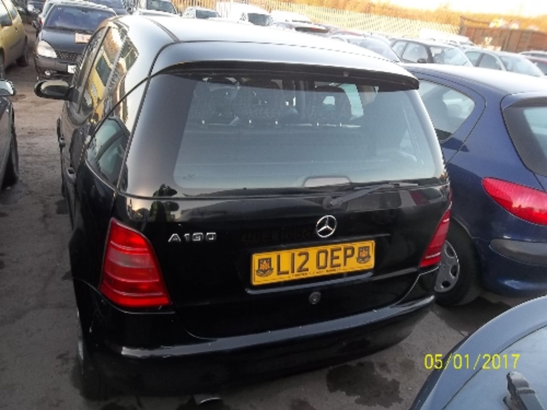 Mercedes A190 Avantgarde - L12 OEP Date of registration: 30.06.2000 1898cc, petrol, manual, black - Image 3 of 4