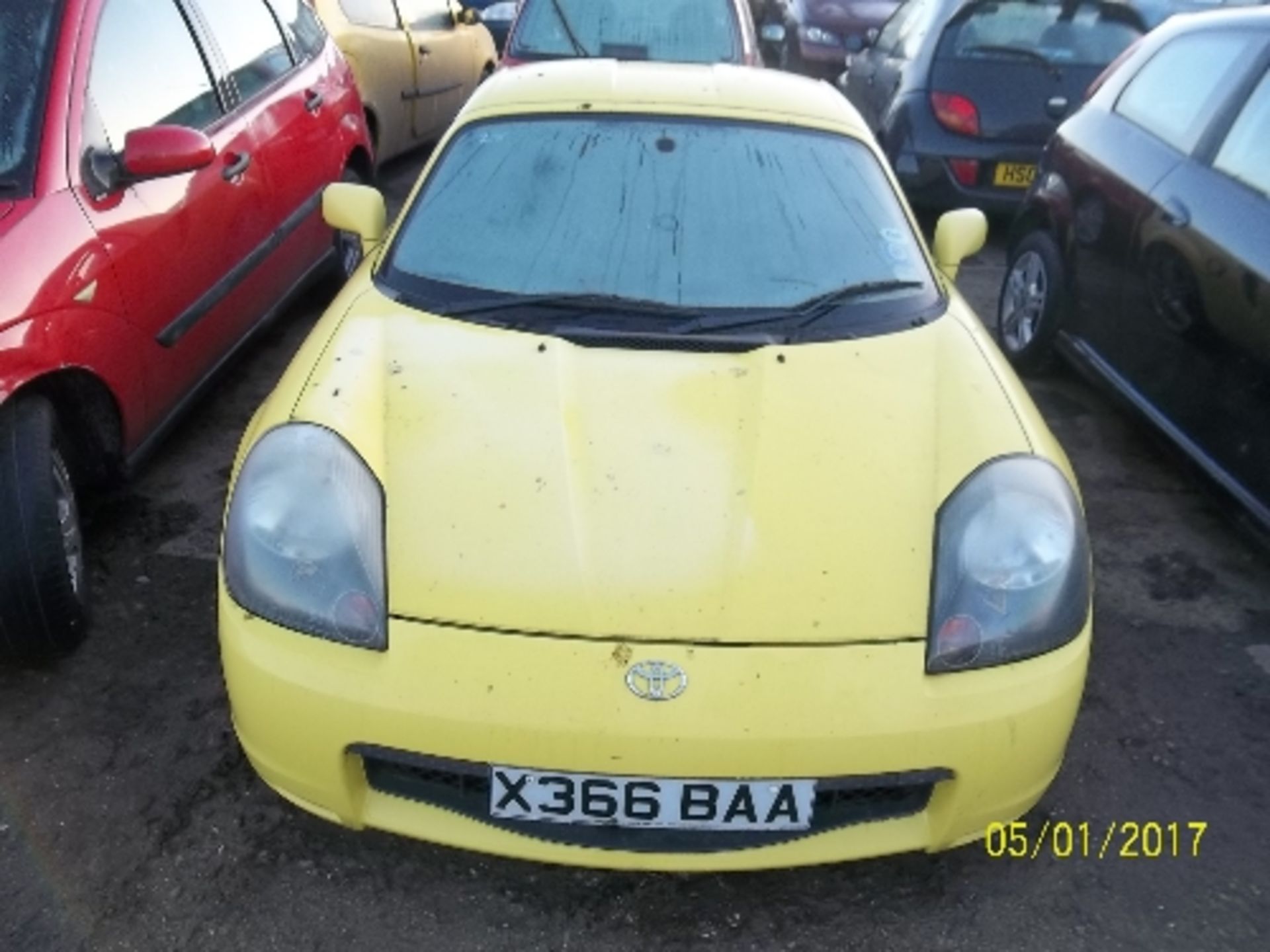 Toyota MR2 Roadster VVTI convertible - X366 BAA Date of registration: 29.09.2000 1794cc, petrol,