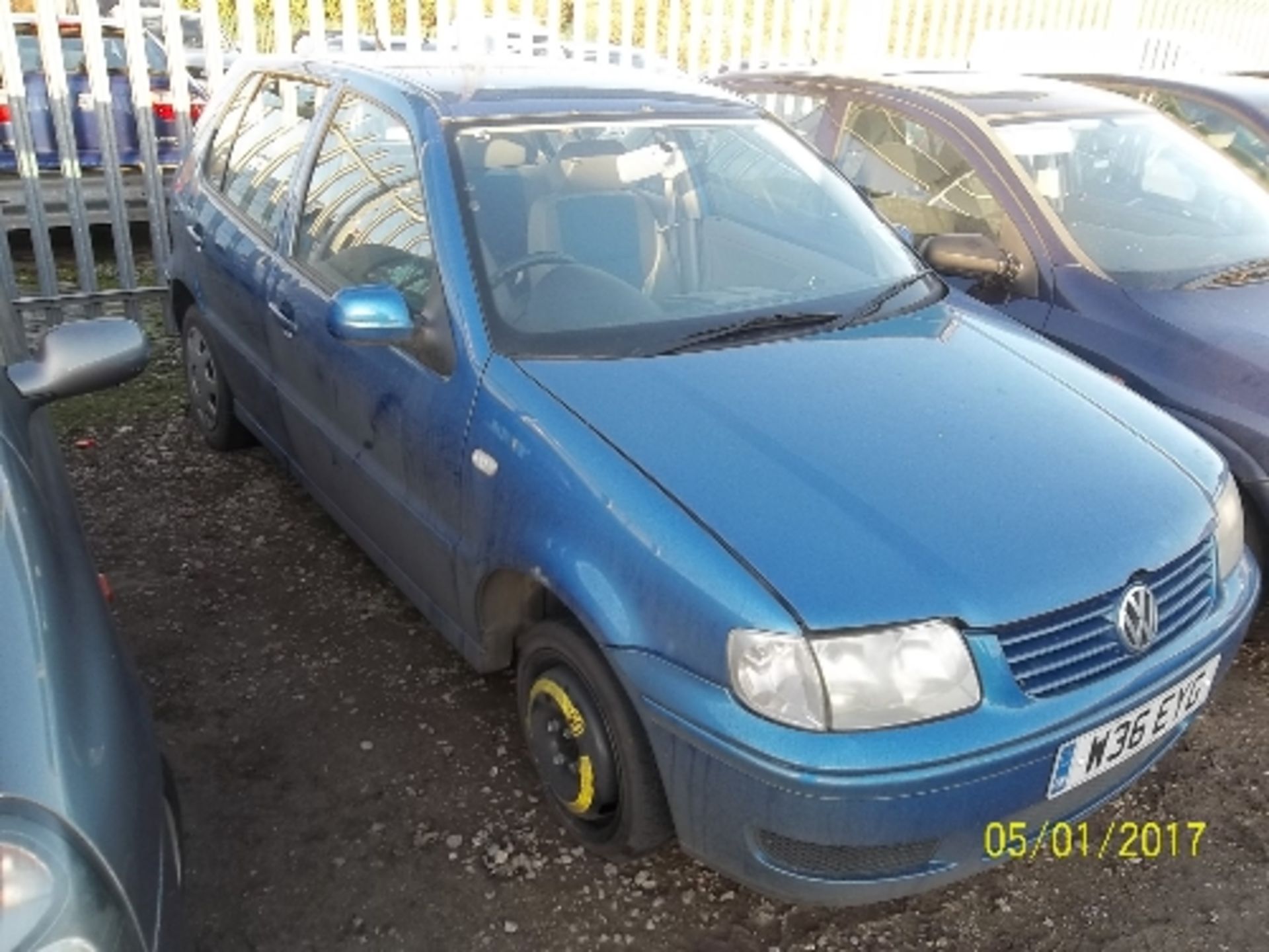 Volkswagen Polo S - W36 EYG Date of registration: 30.06.2000 1400cc, petrol, manual, blue Odometer - Image 2 of 5