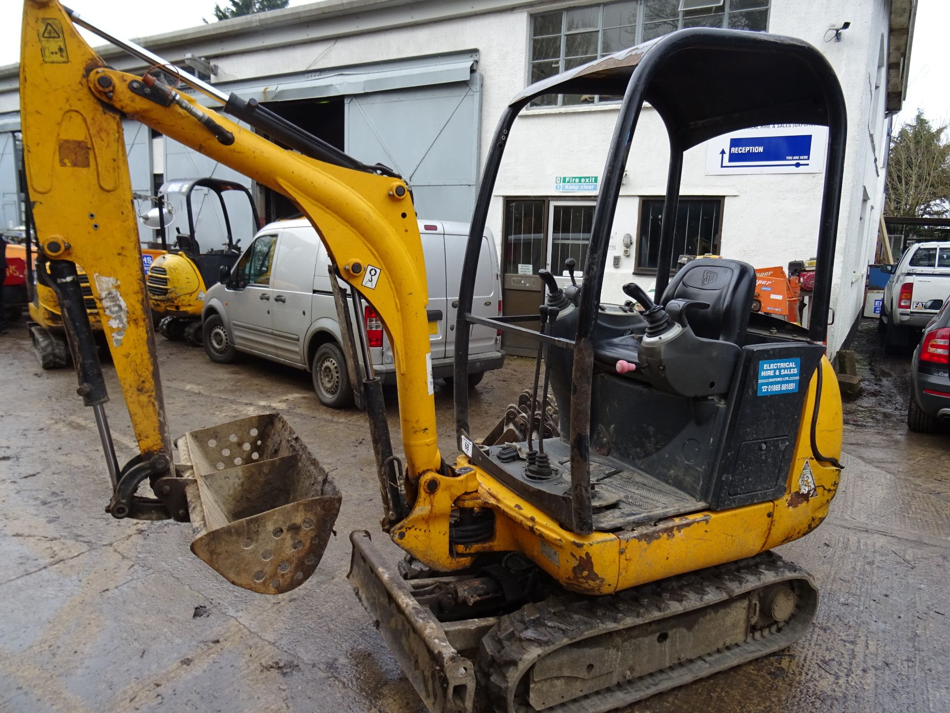 JCB 801.6 CTS mini digger (2009) RDD 3026 hrs 4096 c/w 5 buckets - Bild 8 aus 10