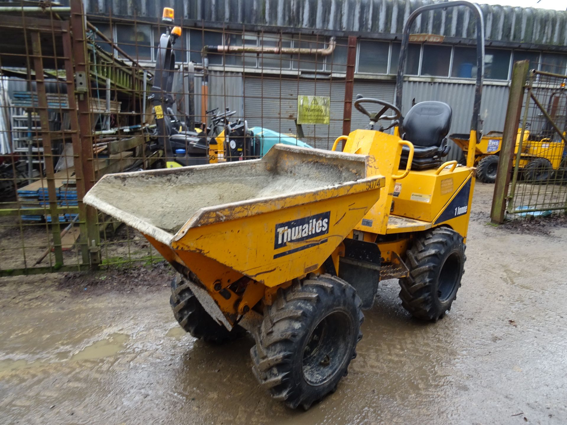 Thwaites 1 tonne hydrostatic skiploader (2011) RDT 1568 hrs 5074