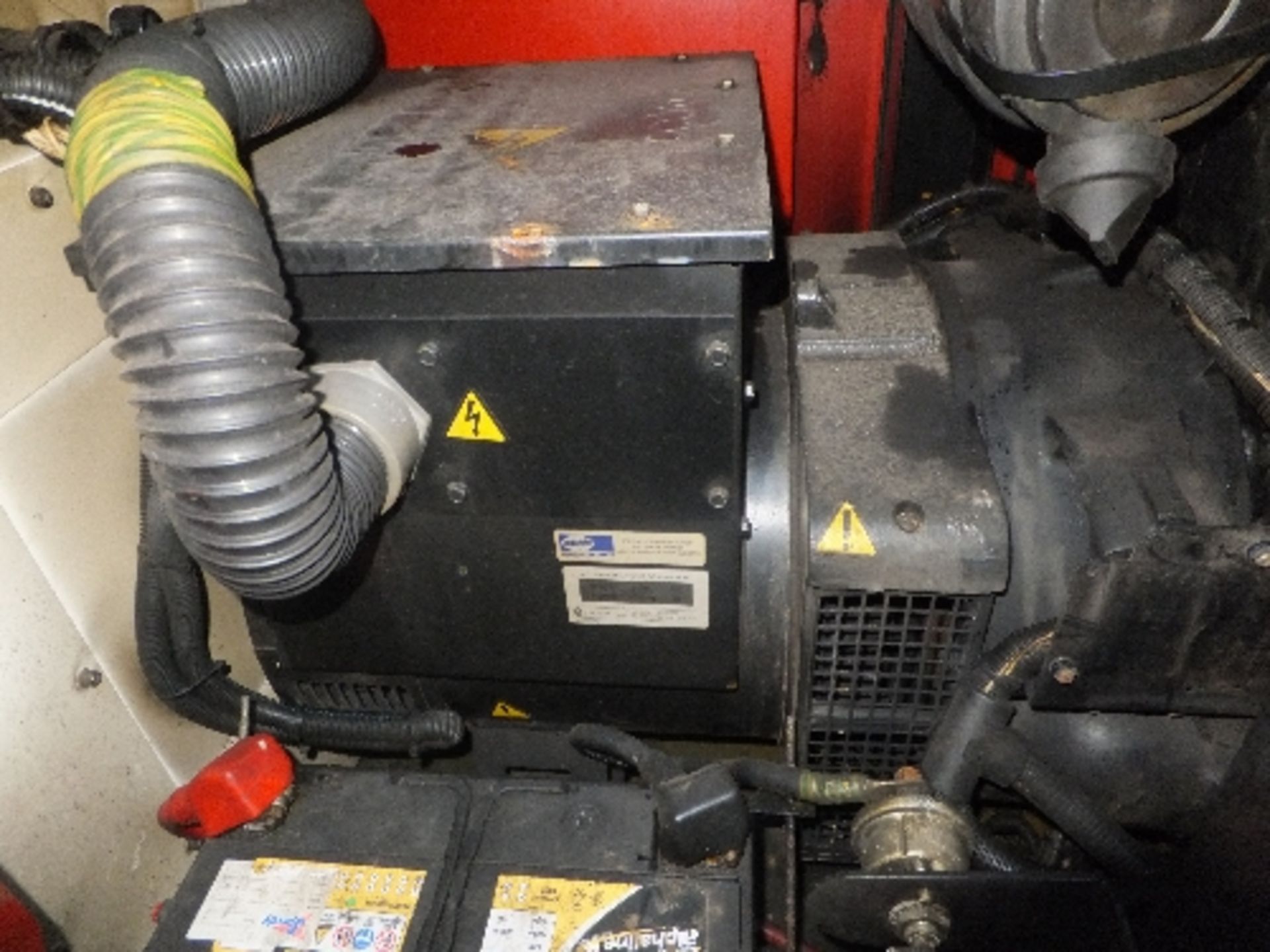 FG Wilson 30kva generator 42095hrs This lot is sold on behalf of Speedy - Image 5 of 6