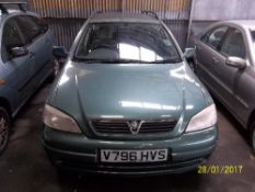 Vauxhall Astra LS 8V - V796 HVS Date of Registration: 23.12.1999 1598cc, petrol, green, manual