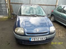 Renault Clio Grande RN 3 door hatchback Y932 HAX Date of registration: 01.03.2001 1149cc, petrol,