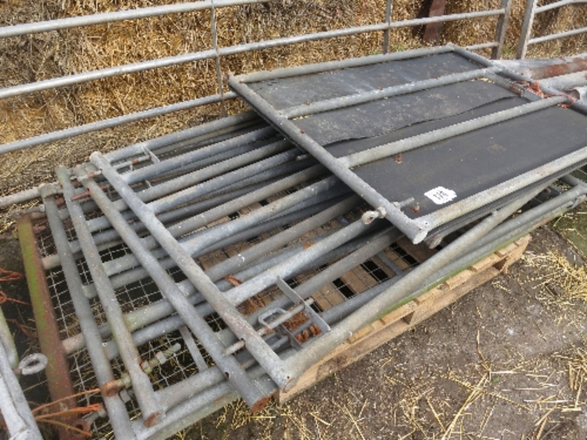 7 assorted galvanised gates