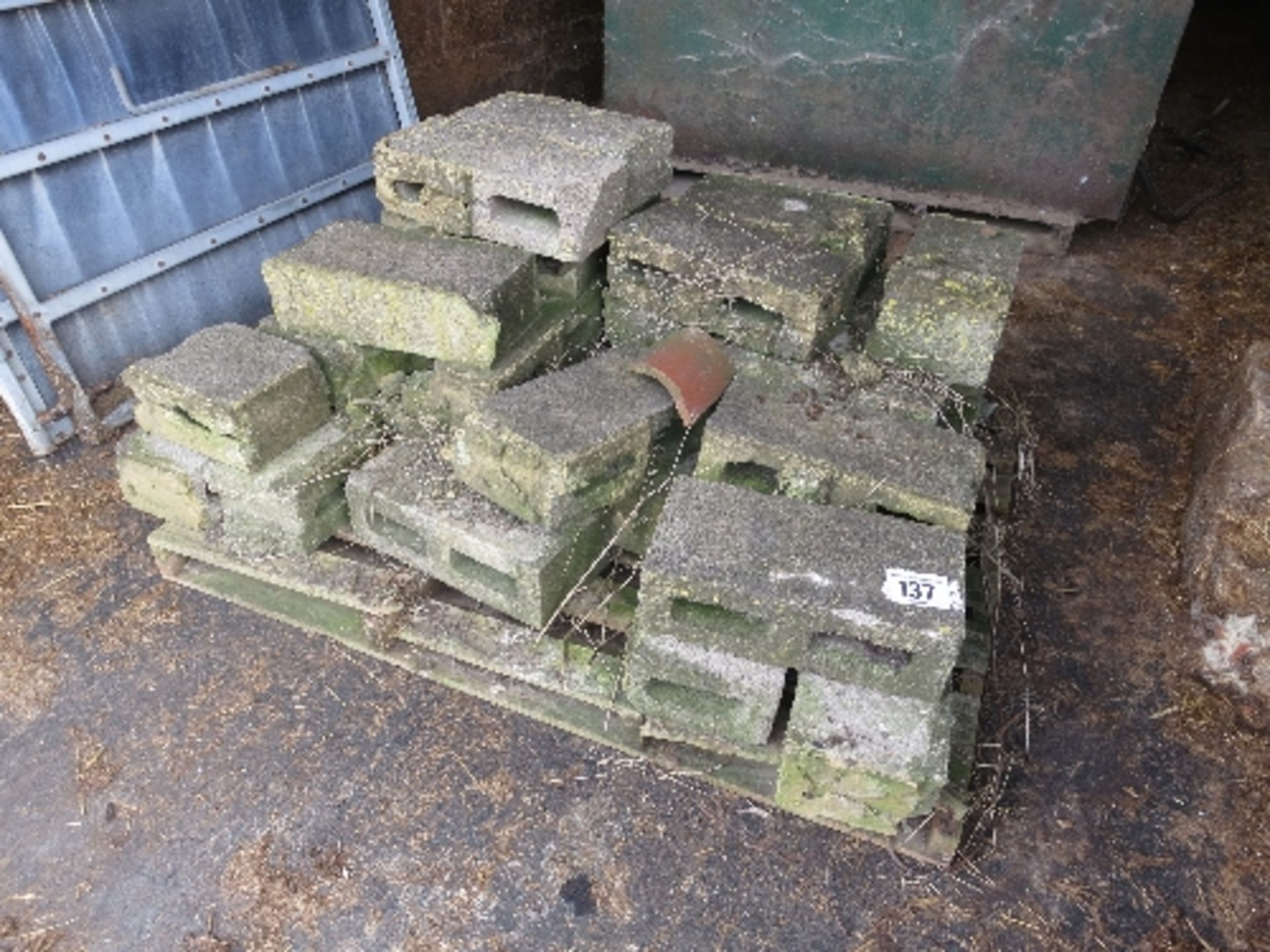 Quantity of concrete blocks