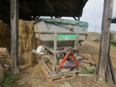 Pete Allen Rota-Field feed dispenser