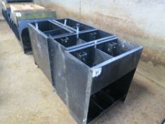 4 no 3 division plastic feeders