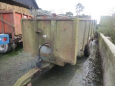 Warwick 2 wheel hydraulic tipping trailer