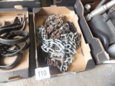 Assorted chains & shackles