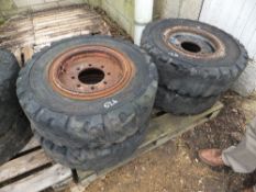 Set of 4 skid steer solid wheels & tyres, 825x15