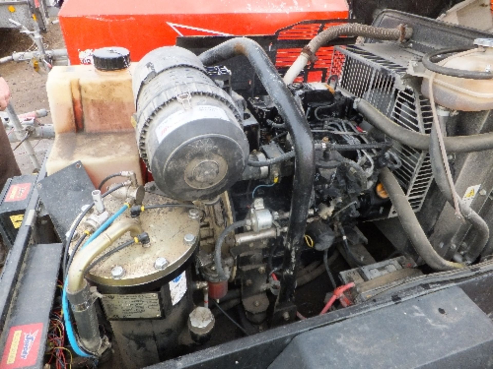 Doosan 7/31e compressor (2011) 1225 hrs  - electrical fault - Image 2 of 2