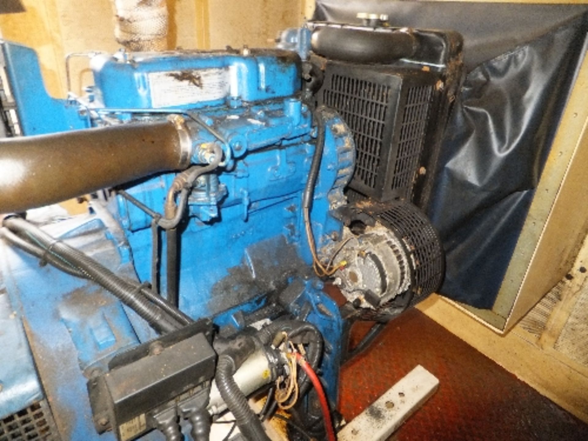 FG Wilson 27kva generator in secure container Engine turns over, no starter - Image 5 of 6