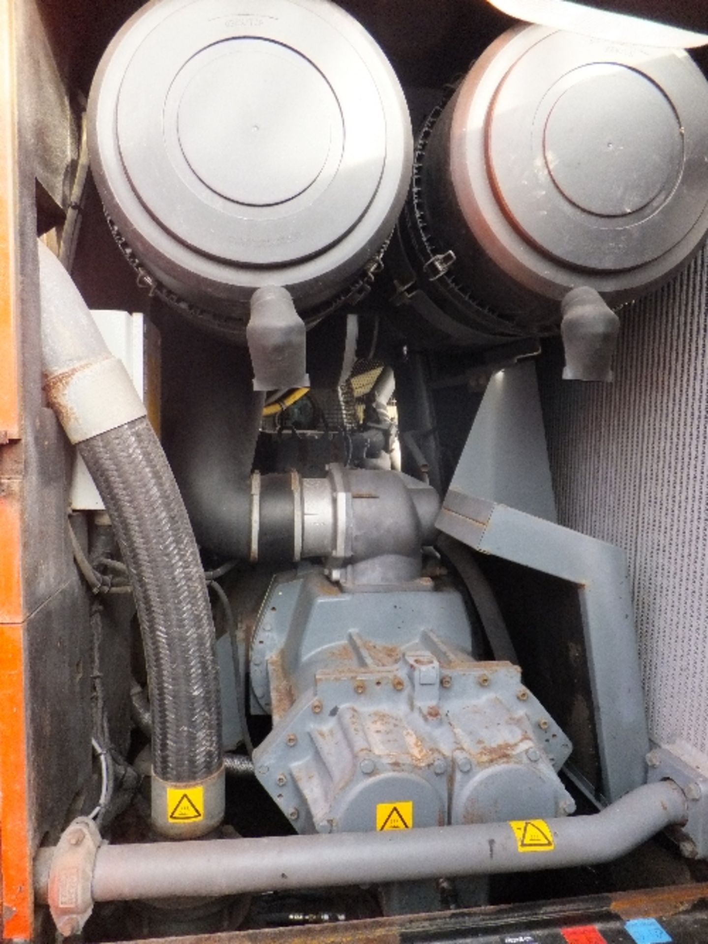 Atlas Copco XAHS 416 compressor (2005) Turns over, common rail fuel issue - Image 6 of 11