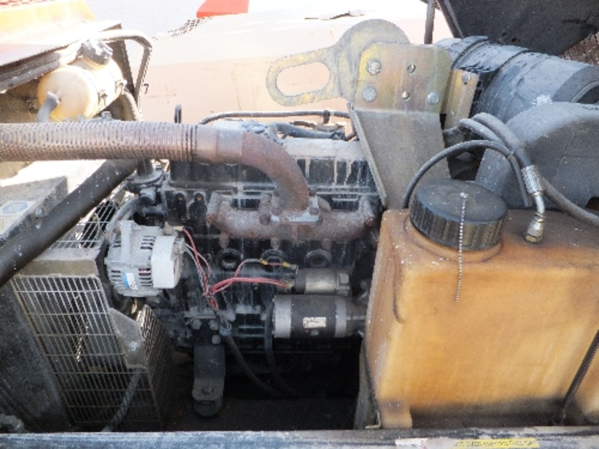 Doosan 7/41 compressor (2009) 2242 hrs RMA - Image 3 of 3