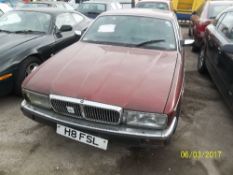 Daimler 4 door saloon - H8 FSL Date of registration: 28.03.1991 3980cc, petrol, red Odometer reading