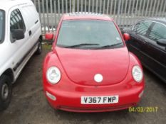 Volkswagen Beetle - V367 FWP Date of registration: 27.01.2000 1984cc, petrol, manual, red Odometer