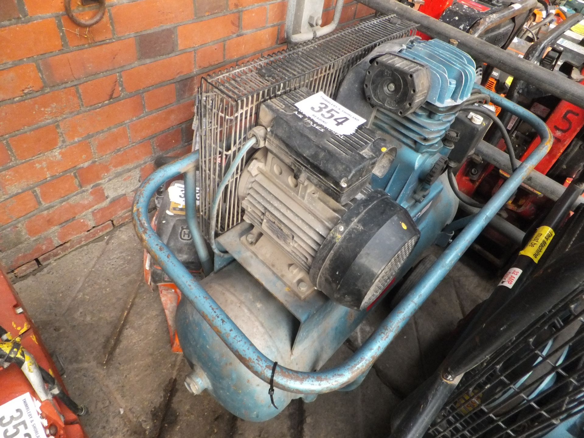 Clarke air compressor 240v