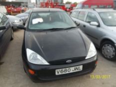 Ford Focus LX - V680 JNL Date of registration: 27.10.1999 1596cc, petrol, manual, black Odometer