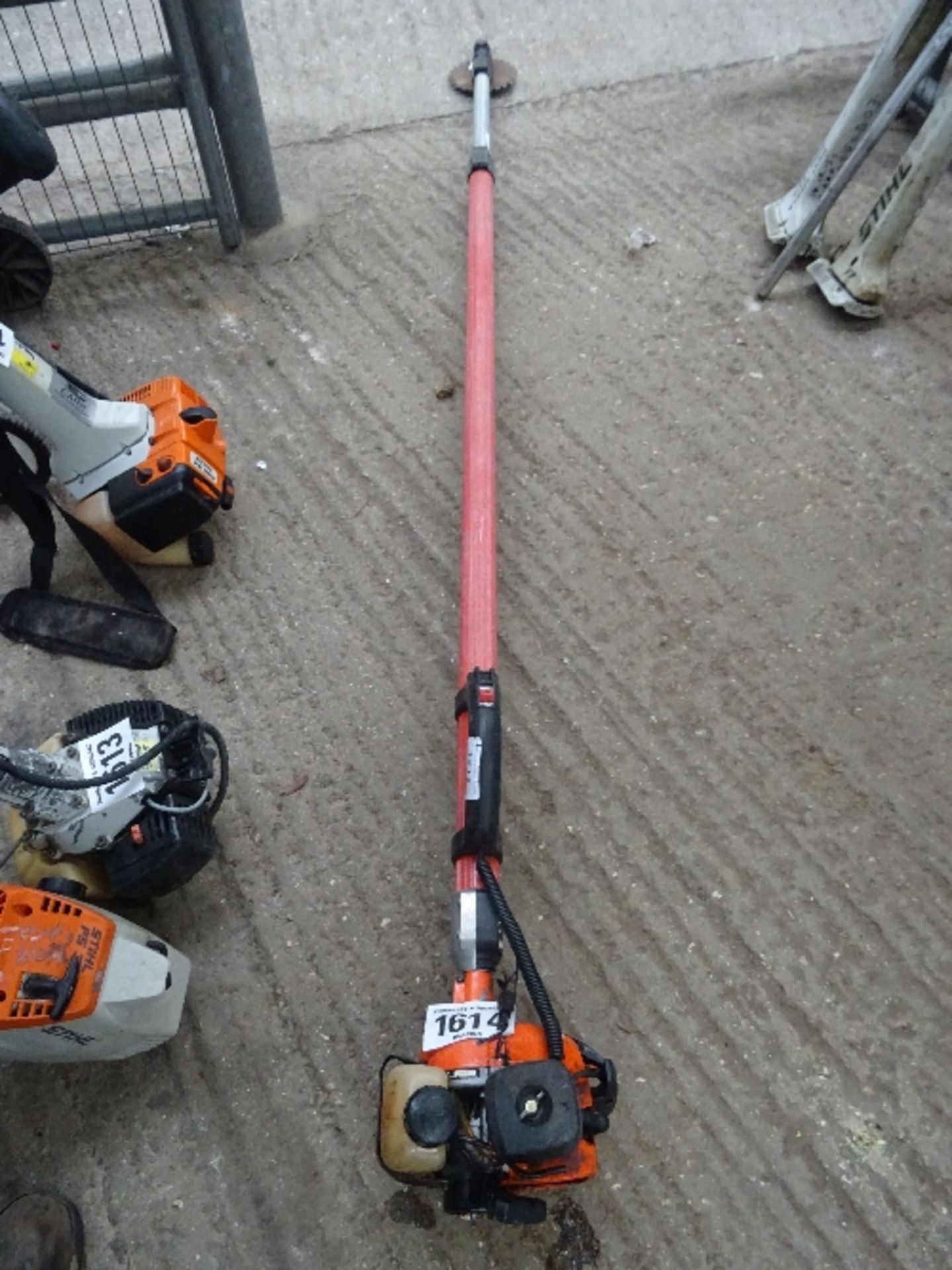 Chain saw long power pruner gwo