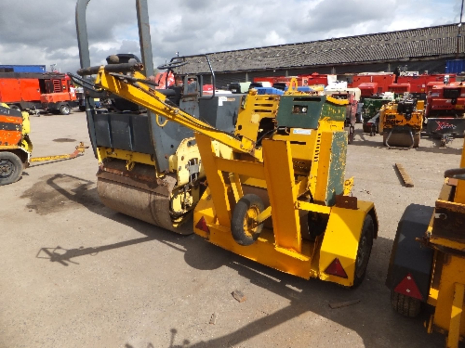 Bomag BW71EHB roller (2000) c/w trailer SN - 101620211129 - Image 2 of 2