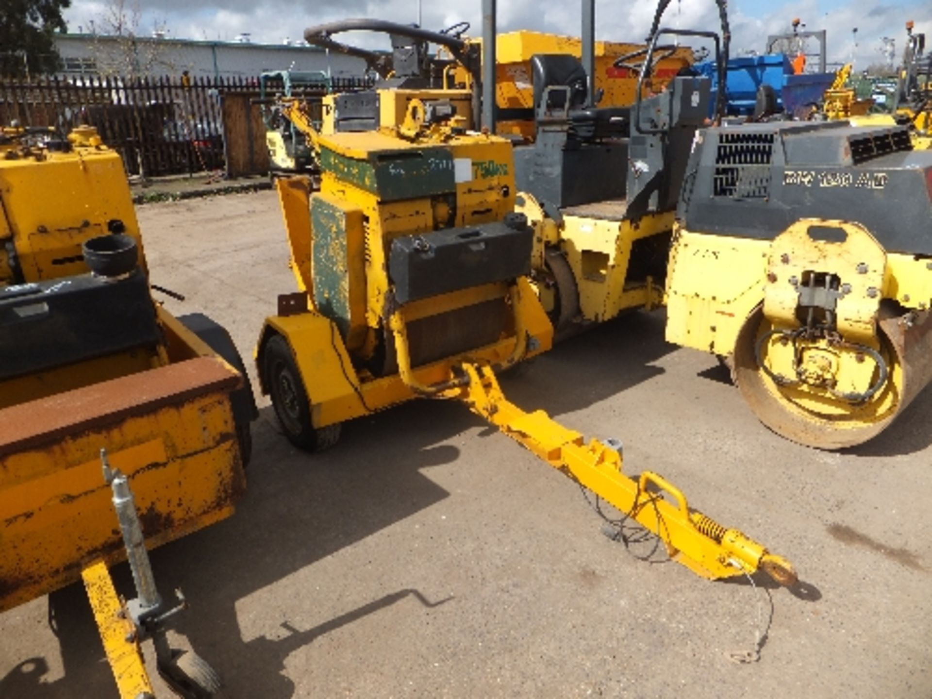 Bomag BW71EHB roller (2000) c/w trailer SN - 101620211129