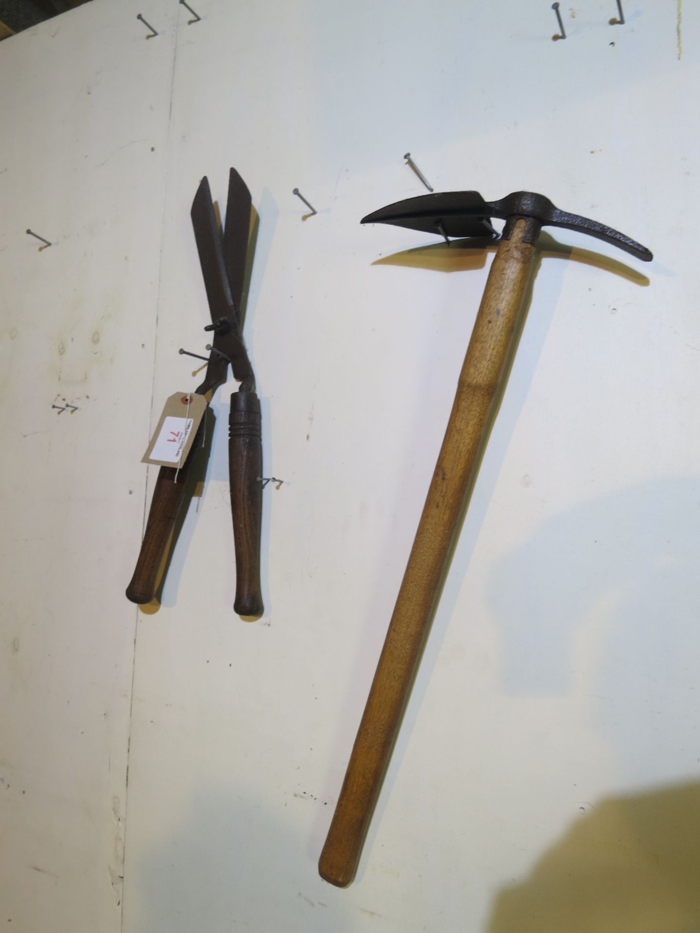 Set of hand shears and a double-headed pick/hoe
