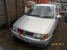 Volkswagen Polo 1.4 CL - V350 GGB Date of registration: 01.10.1999 1390cc, petrol, manual, silver