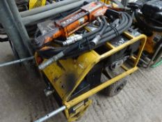 Honda Stanley Mk11 hydraulic pack c/w hoses, hammer, point and spade gwo