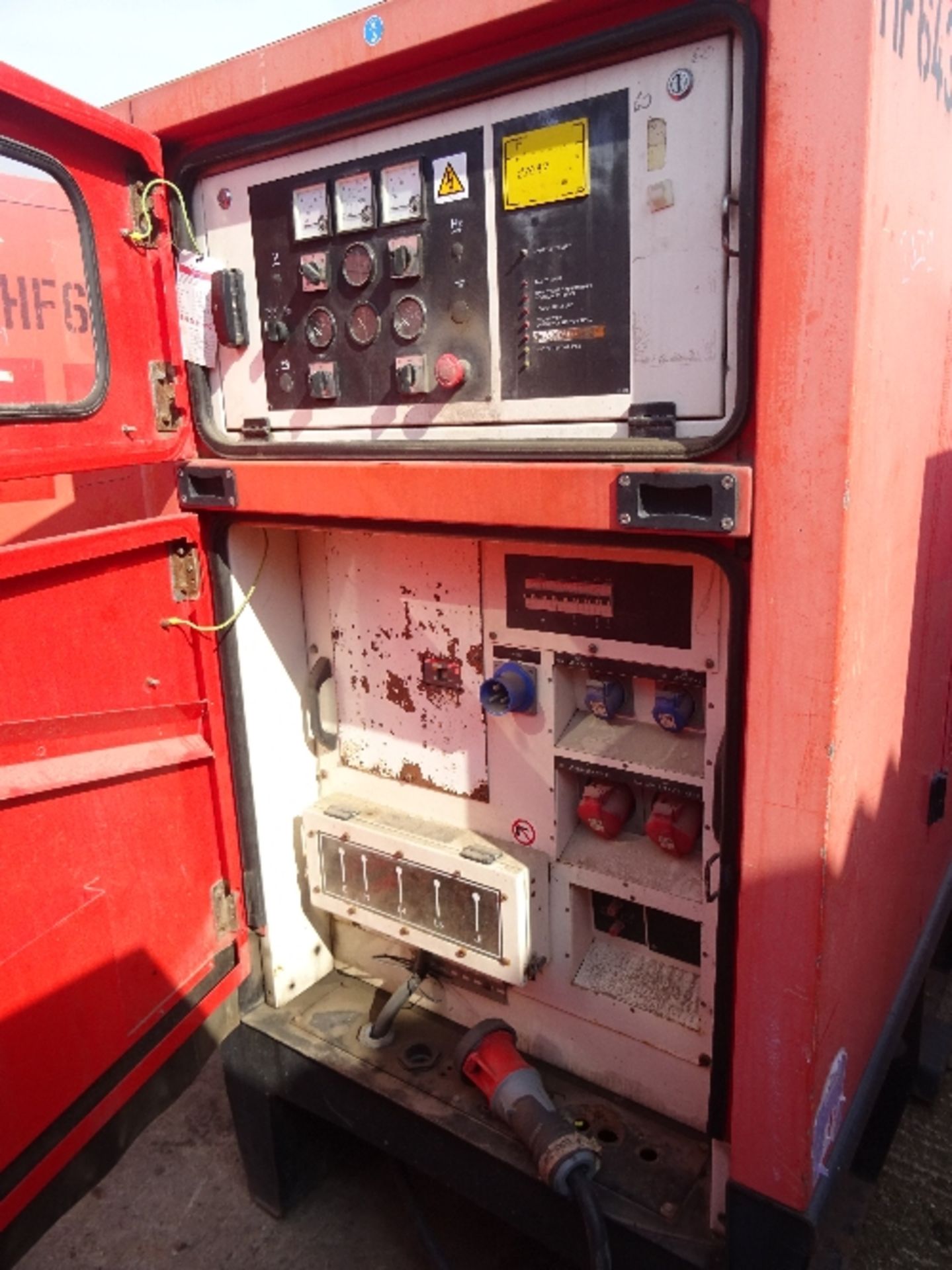 FG Wilson 60kva generator 29313 hrs This lot is sold on instruction of Speedy RMP - Image 2 of 6