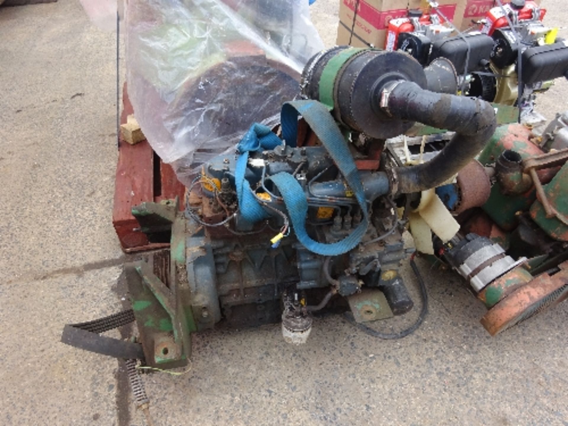 Kubota 4 cylinder diesel engine