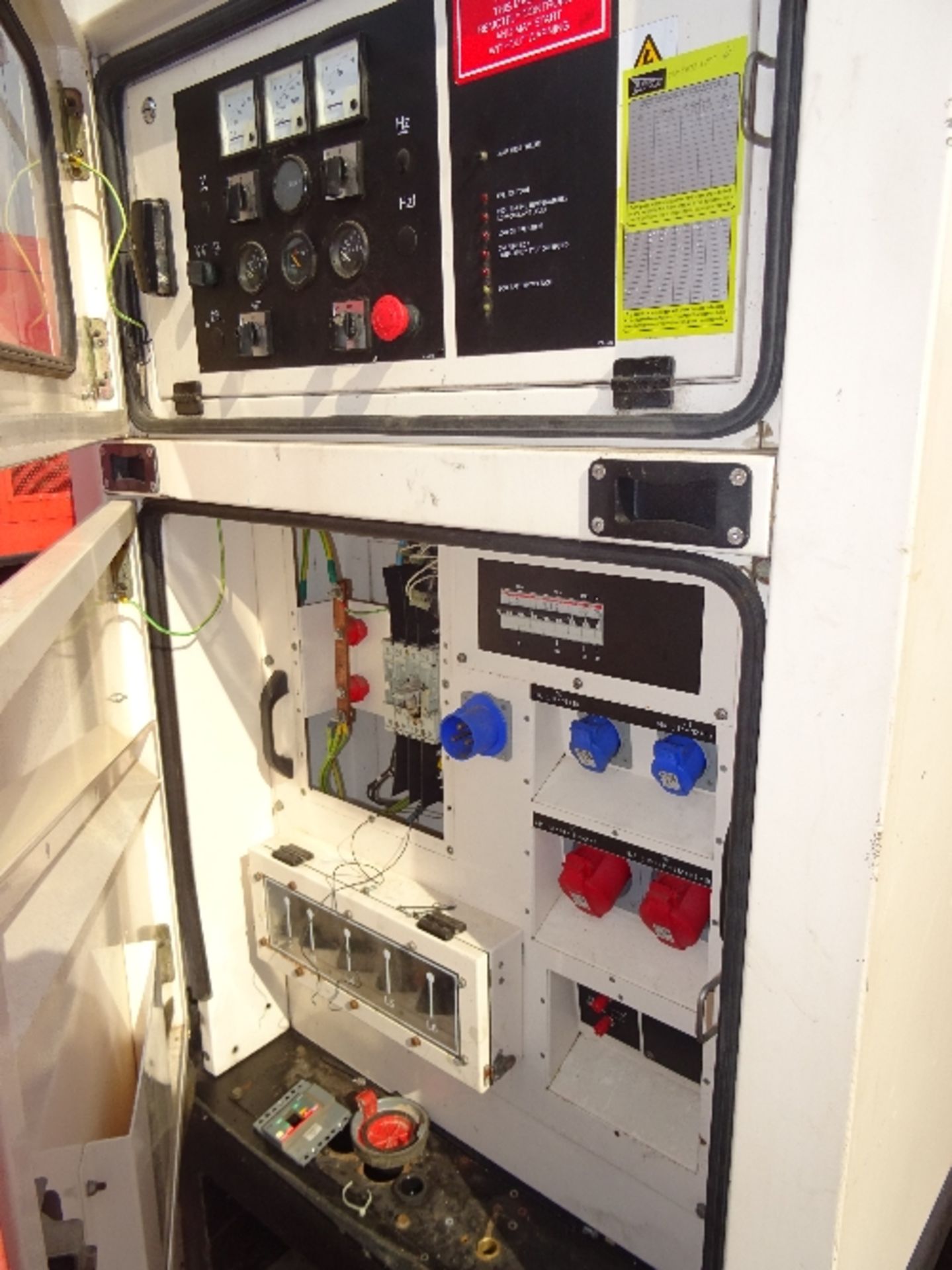 FG Wilson 60kva generator 24,153 hrs - (2010) - runs no power This lot is sold on instruction of - Image 4 of 6