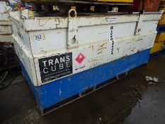 Western 2000 litre Transcube tank