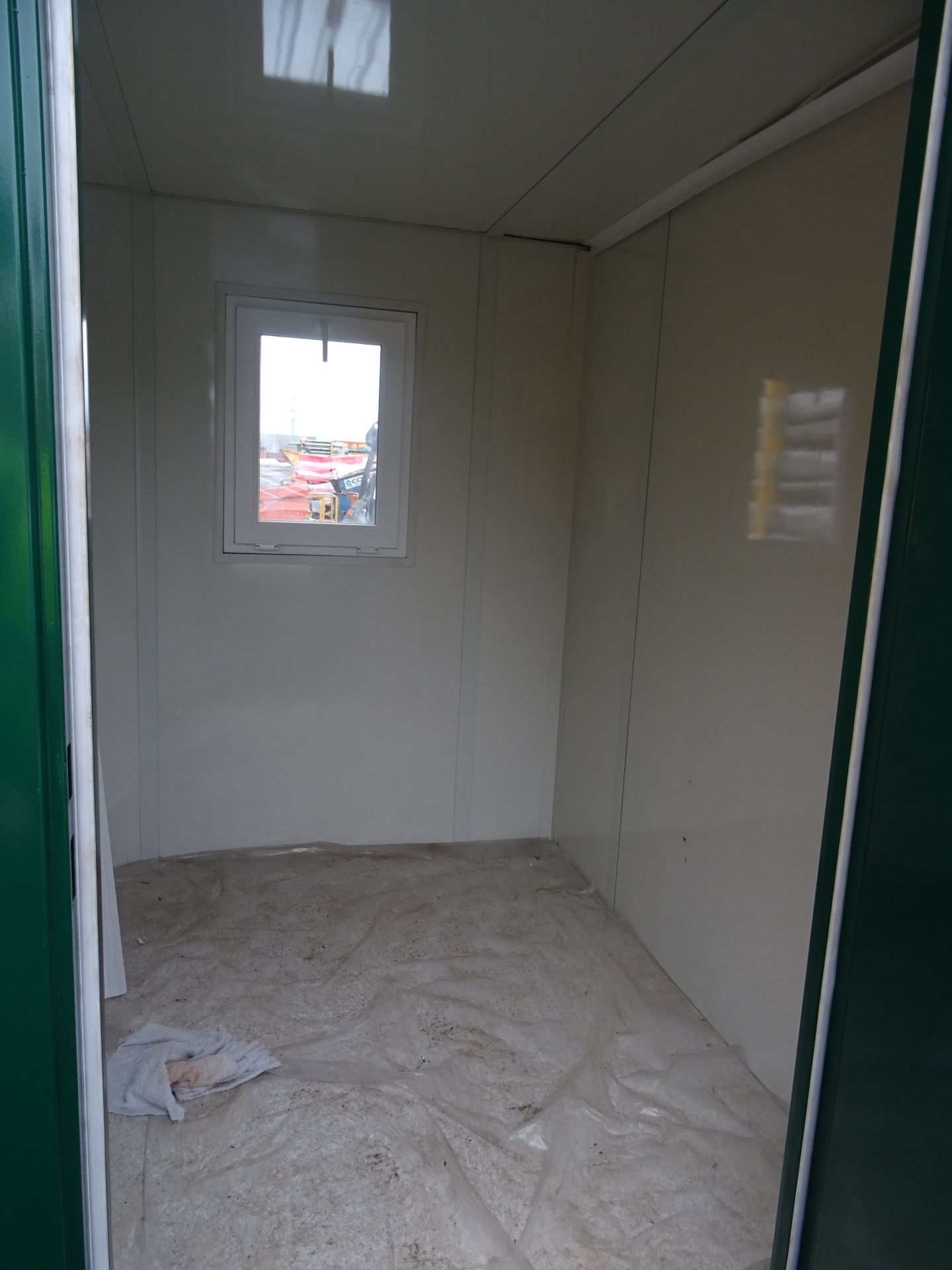 Quickbuild 2.2m x 2.2m insulated flat pack office - Image 2 of 2