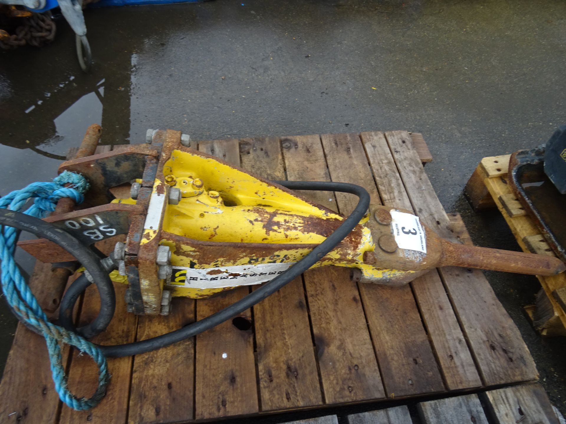 Atlas Copco SB100 breaker